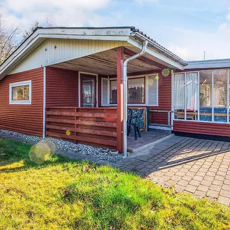 6 Person In Struer-by Traum * Struer