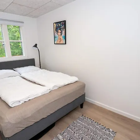 6 Person In Struer-by Traum Struer